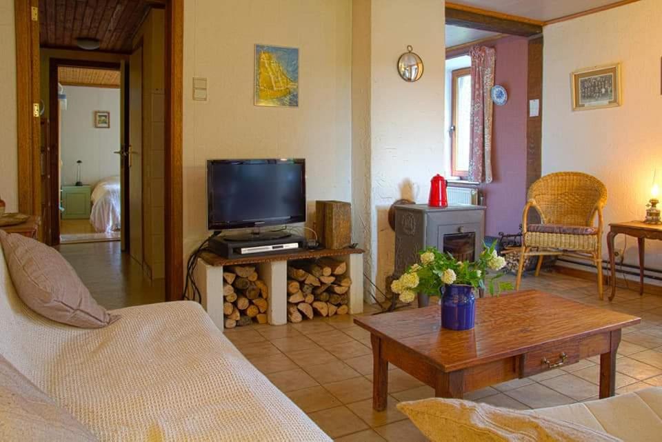 La Petite Maison Six Planes Екстериор снимка